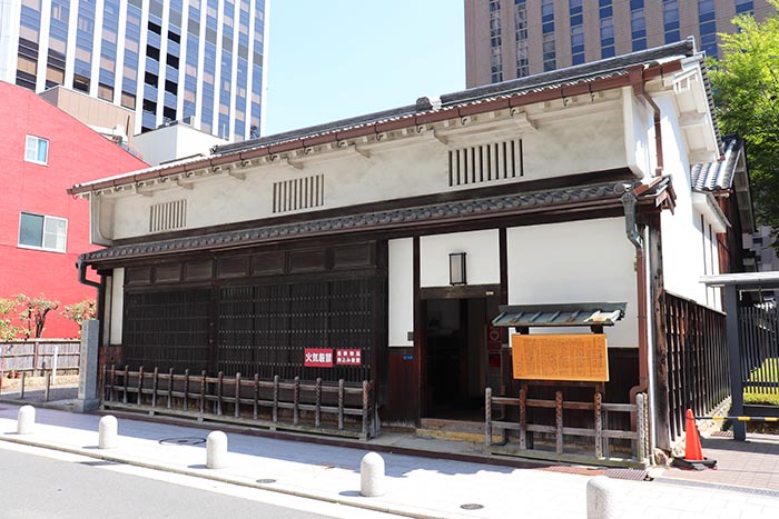 عصر آبي يوان ساداكازو الخامس